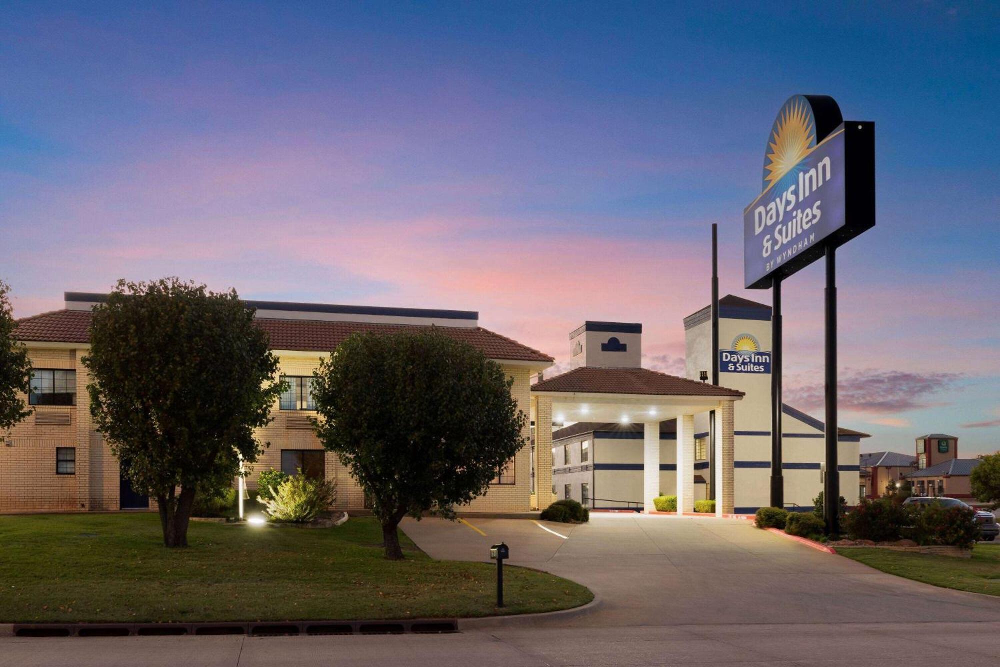 Days Inn By Wyndham Oklahoma City Exterior foto